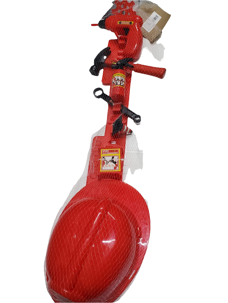 casco bombero con herramientas