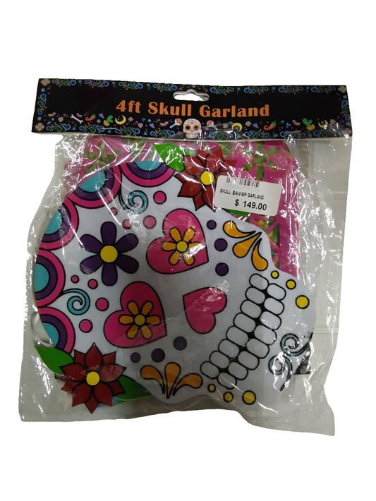 Skull banner garland