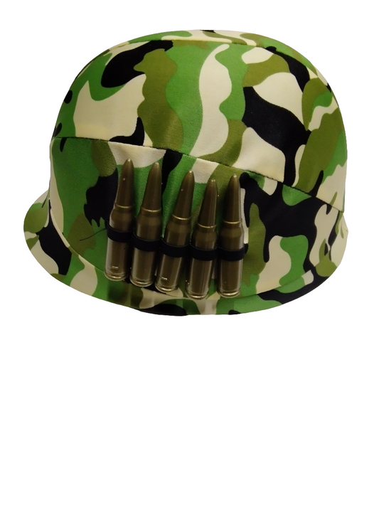 Casco militar con balas