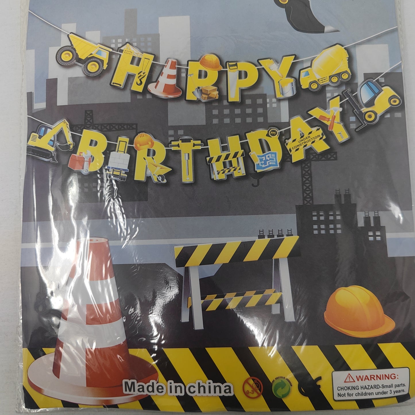 Letrero happy birthday construccion