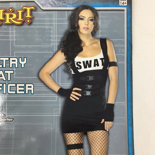 SULTRY SWAT OFFICER
